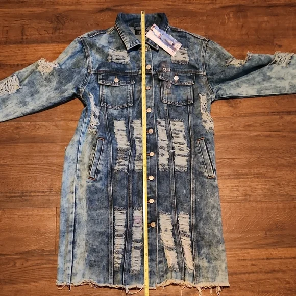 Women Thrill Blue Denim Jacket with Fringe - Picture 9 of 13